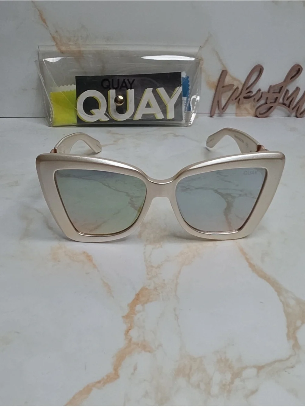 Quay Womens Sunglasses CHAIN REACTION Mirror Rose Lens With Case
